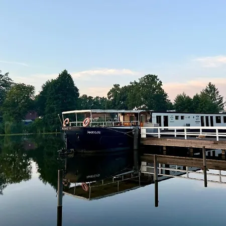 ホテル Schmoeckwitz 3*