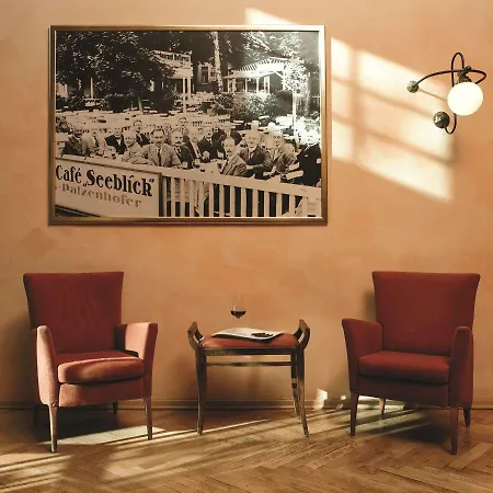 Schmoeckwitz ホテル 3*