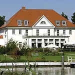 Hotel Schmoeckwitz 3*